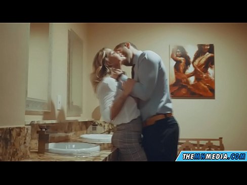 ❤️ Kapag ang isang busty blonde seduces sa isang pampublikong banyo ❌ sluts sa porn tl.gaypornforyou.ru ❌️❤